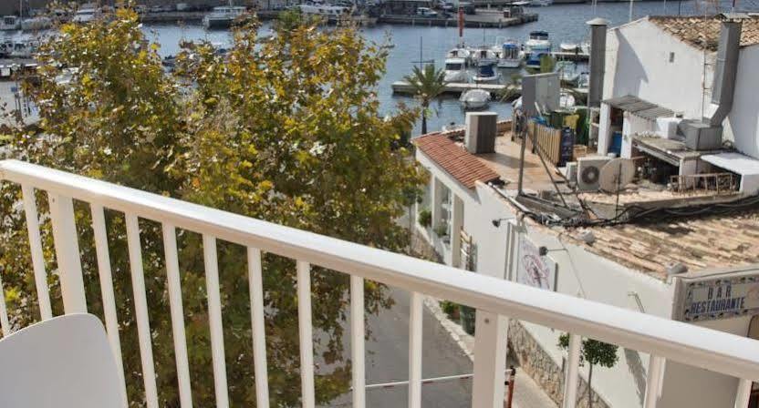 Hostal Cala Ratjada Екстер'єр фото