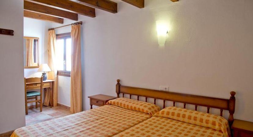 Hostal Cala Ratjada Екстер'єр фото