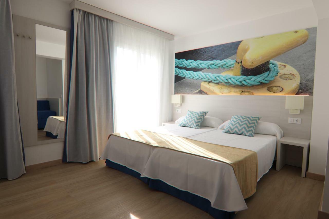 Hostal Cala Ratjada Екстер'єр фото