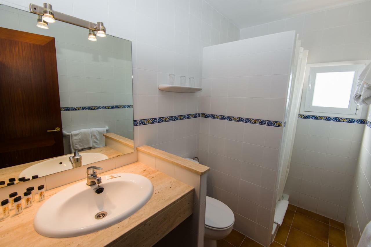 Hostal Cala Ratjada Екстер'єр фото