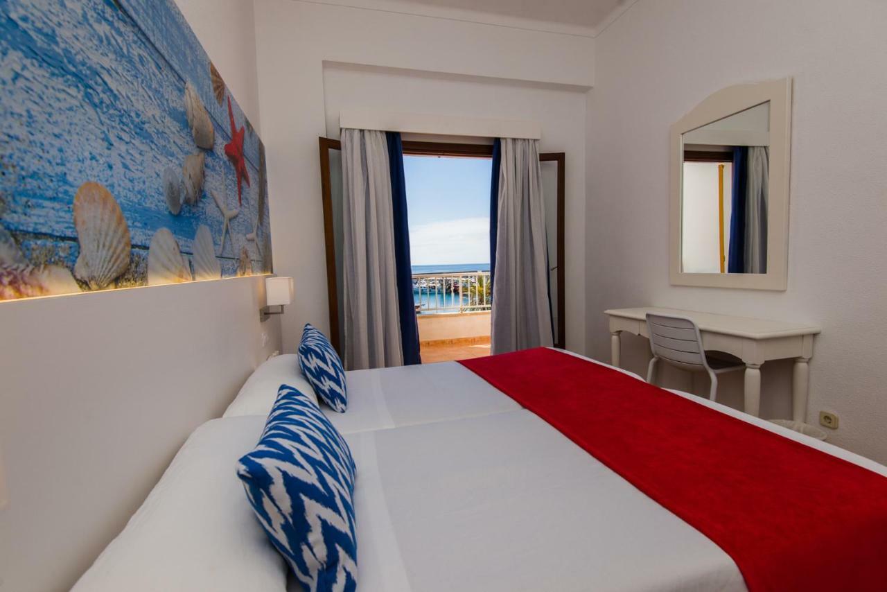 Hostal Cala Ratjada Екстер'єр фото